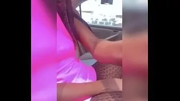 Reproduzir Goddessjhay dá prazer a si mesma em uber