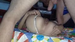 Reproduzir Abra as pernas e pegue o pau e a carga do seu homem