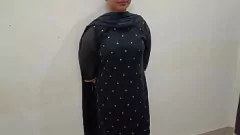 Odtwórz Indian College Cutie łączy się z chłopakiem na hardkorowe spotkanie z psem na zewnątrz