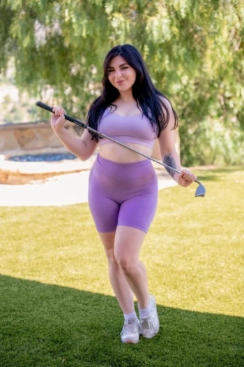 Pornstar Keira Croft