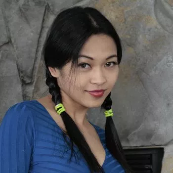 Bintang porno Mika Tan